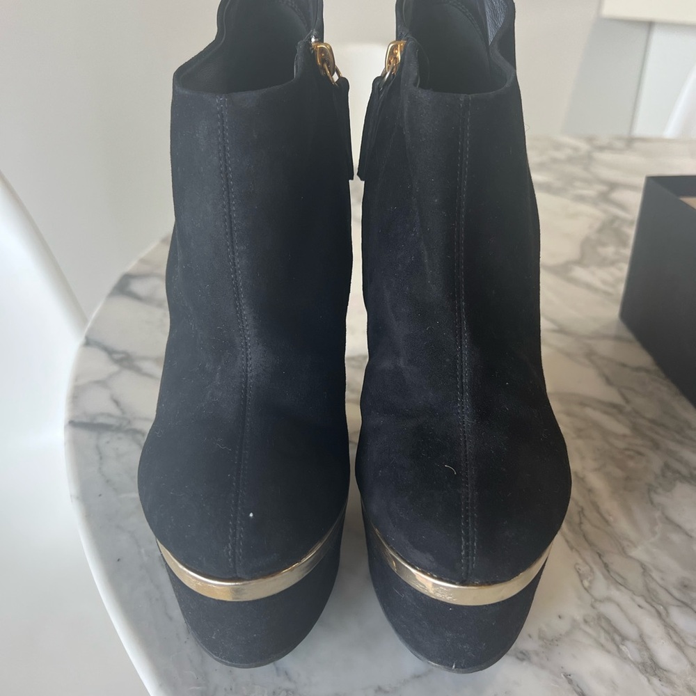Giuseppe Zanotti Black Suede Gold Booties Size 39 - Picture 10 of 11